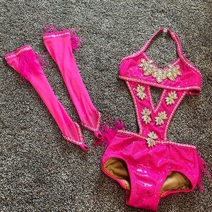 Details Dance-wear Custom Costume